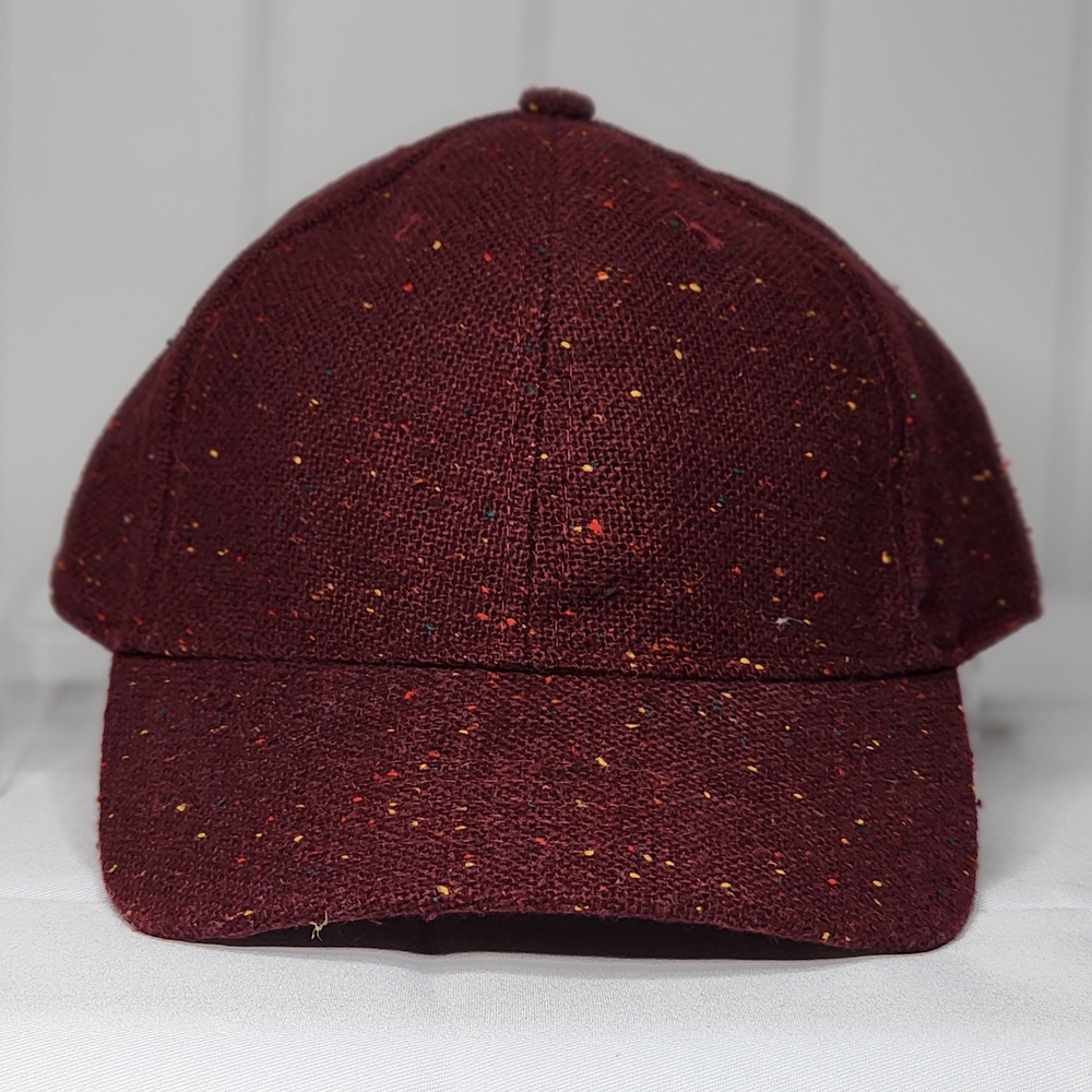 Stylish Burgundy Speckled Cap